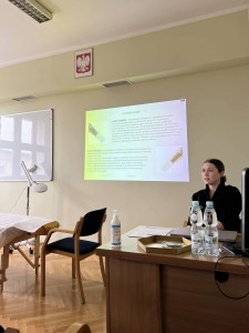 pokaz mezoterapii mikroigłowej . Kliknij, aby powiększyć zdjęcie.